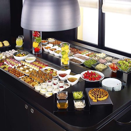 Campanile Grenoble Nord - Saint-Egreve Hotel Restoran foto
