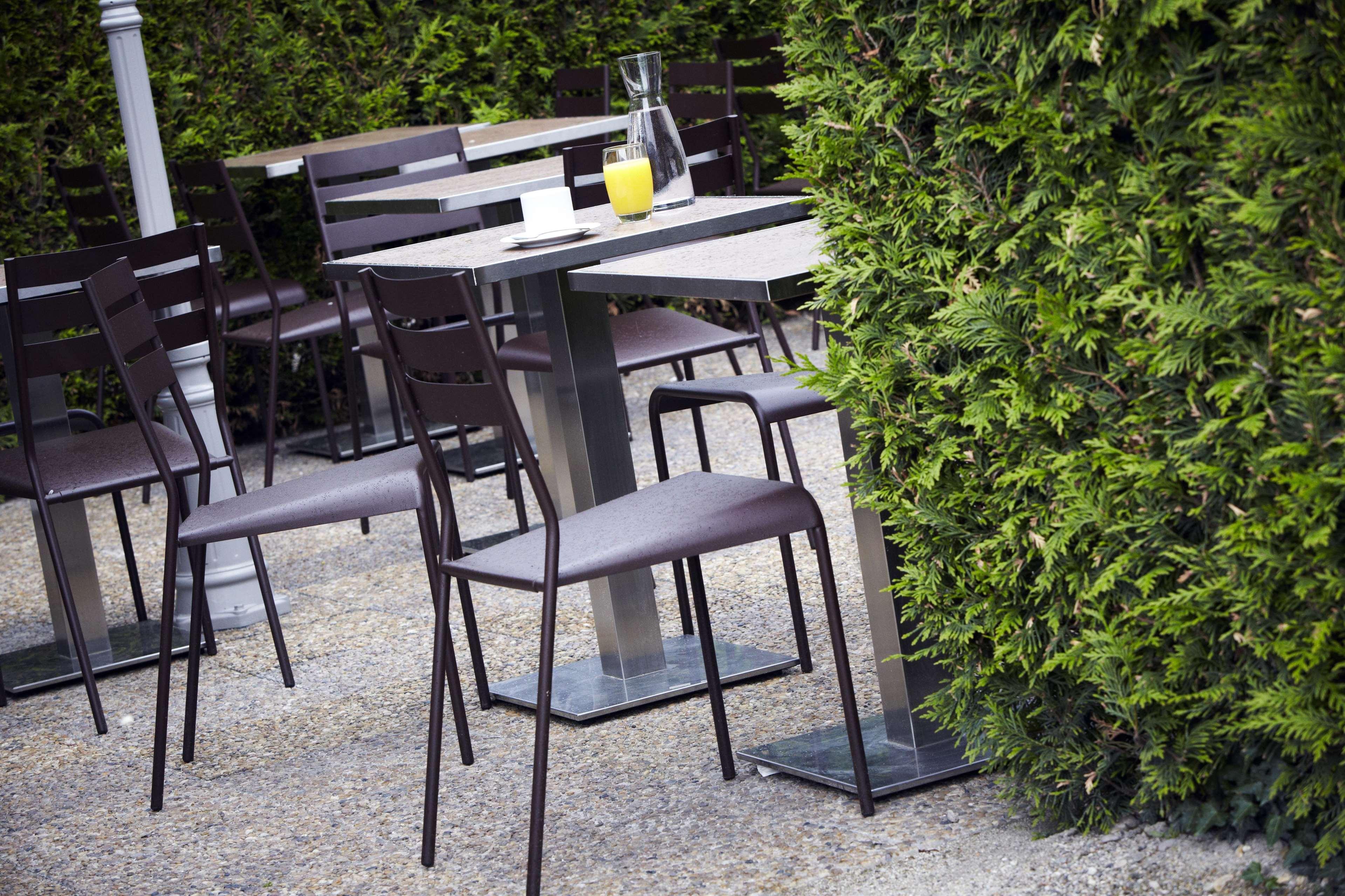 Campanile Grenoble Nord - Saint-Egreve Hotel Bagian luar foto